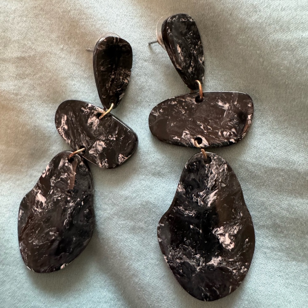 Anthropologie acrylic “stone” post earrings